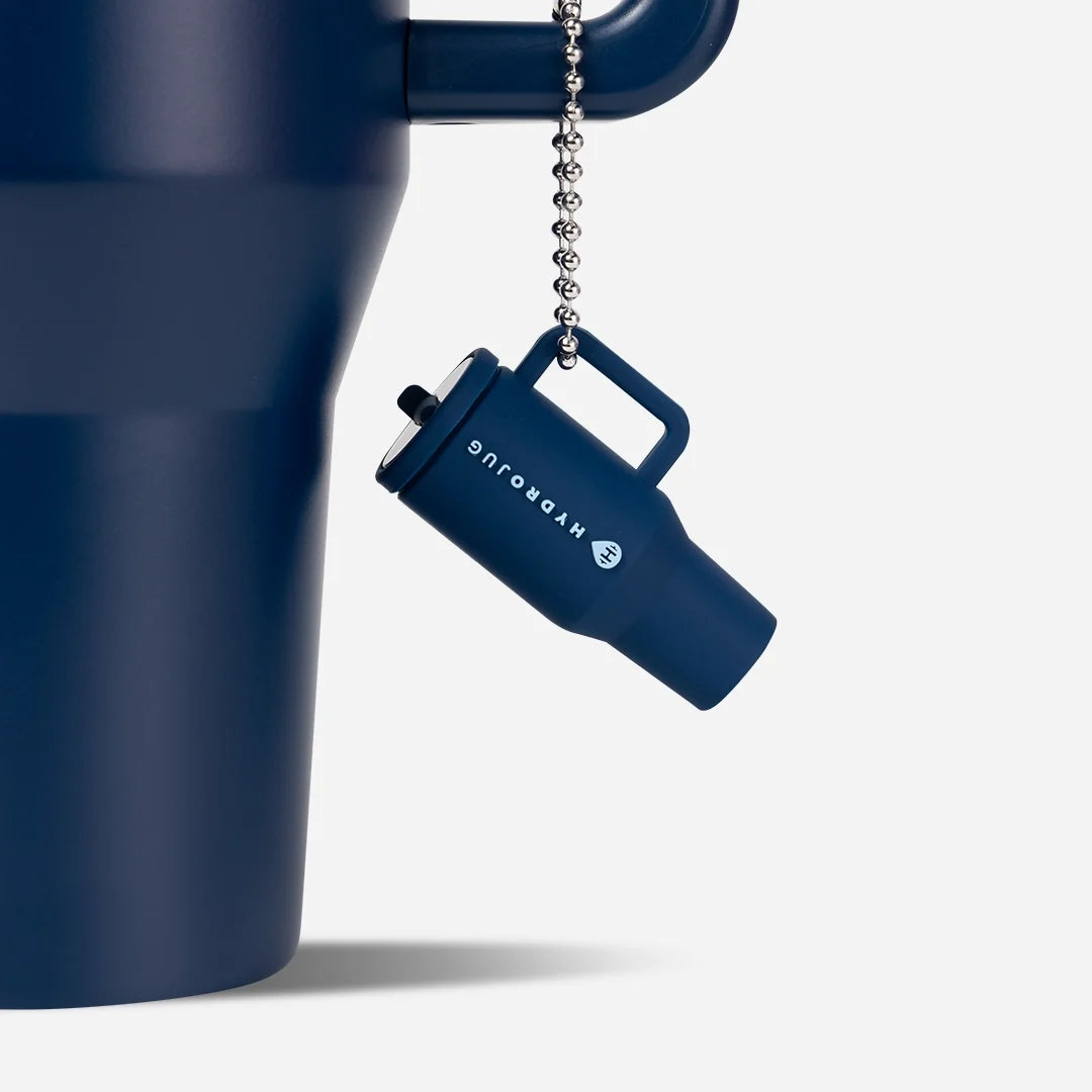 traveler-keychain-w1 Web-TravelerKeychainPhotos-Navy2.webp